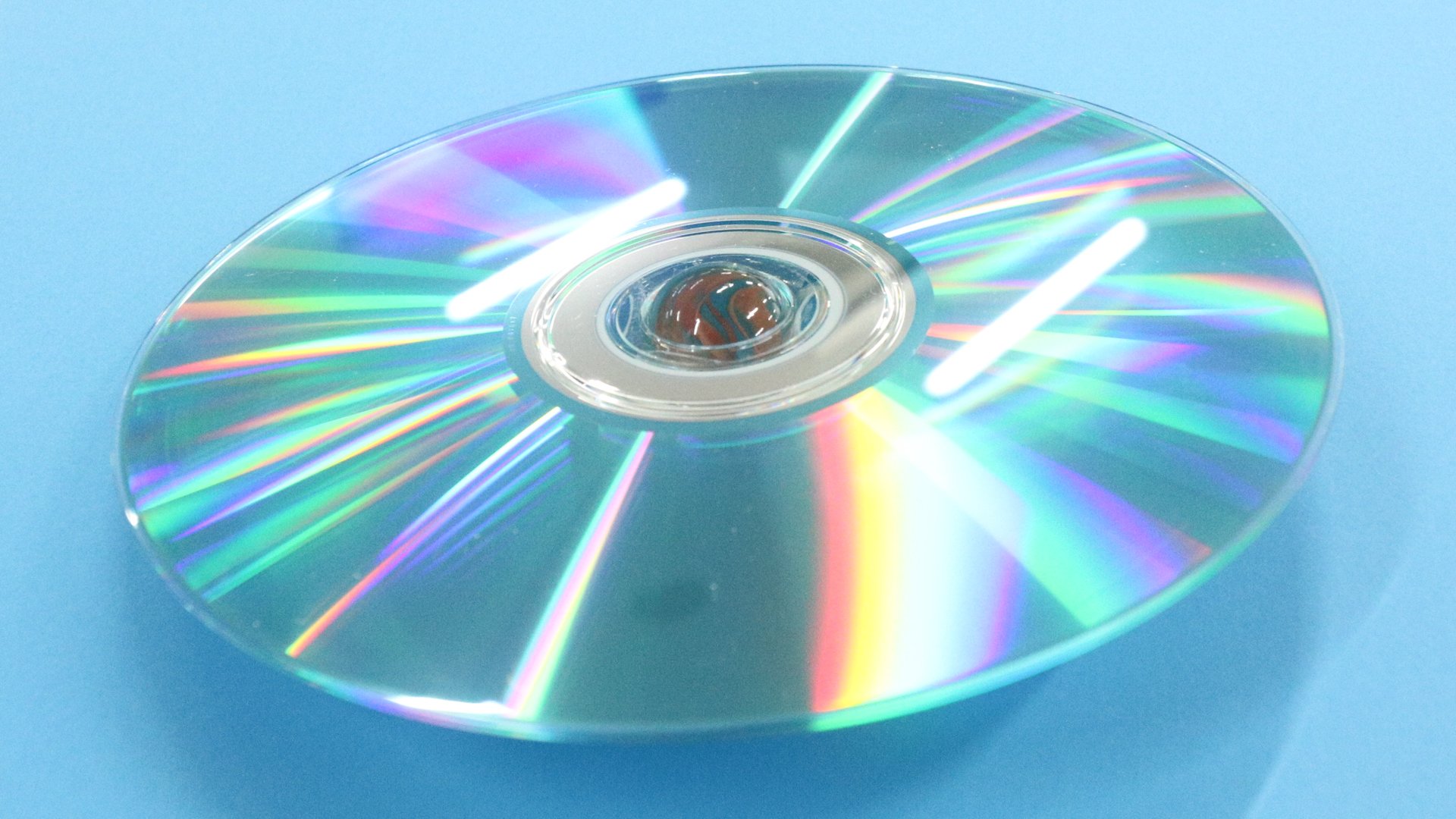 科学実験「CDこまを回そう」