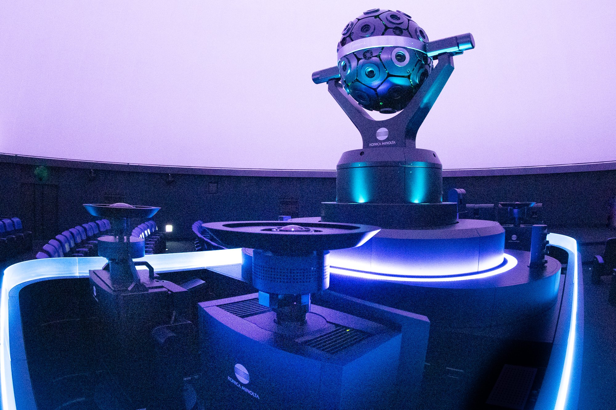 06_Media Globe Σ SE.JPG