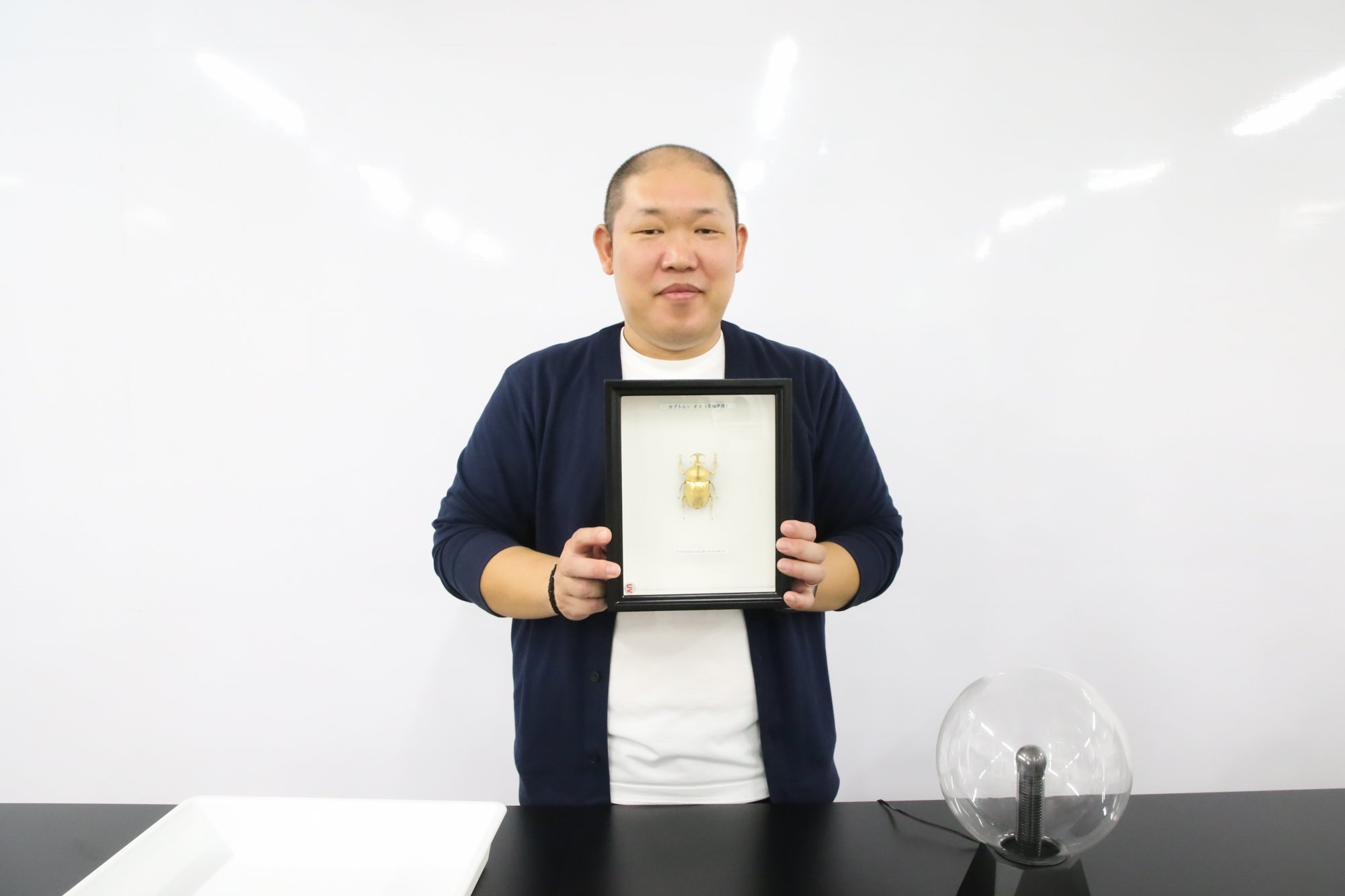 サイエンスカフェ「トンボの目をマネできる！？　～金型を使った生物模倣～」レポート